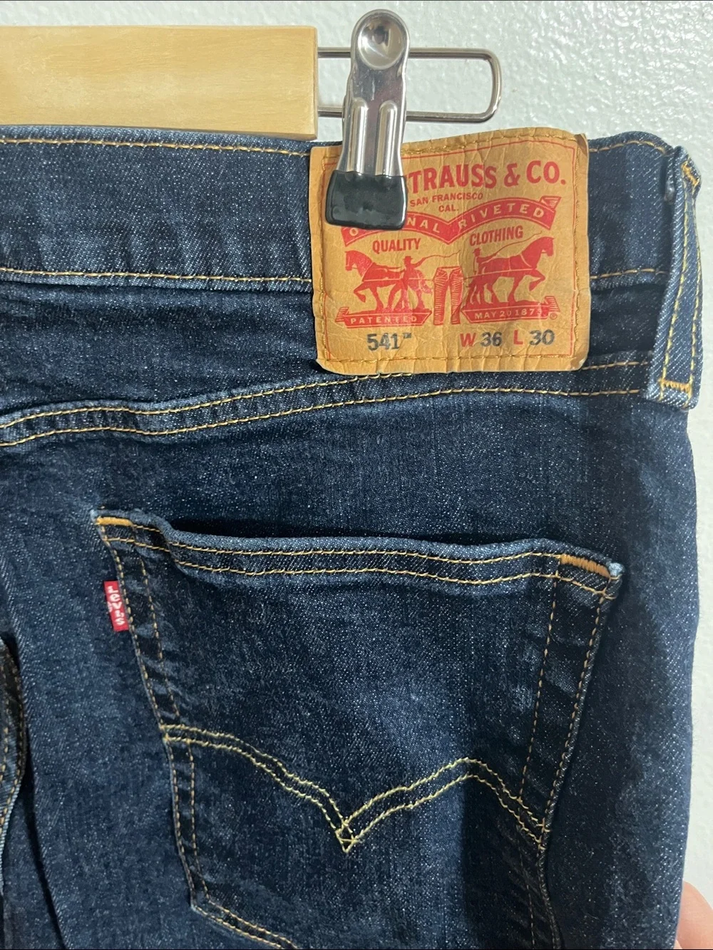 Levis levi slim